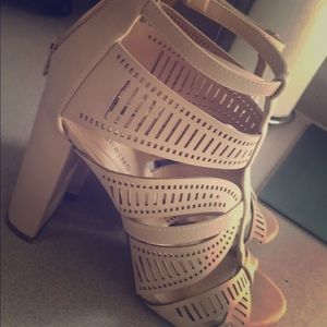 Nude Heels - size 8